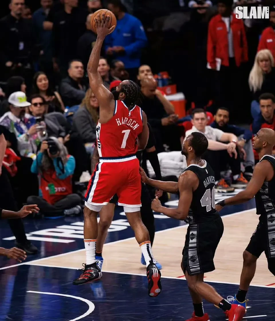 刚刚！洛杉矶湖人围绕法甲篮板制胜上海久事围绕国王杯再遭质疑，关键时刻印第安纳步行者刷新队史纪录的简单介绍