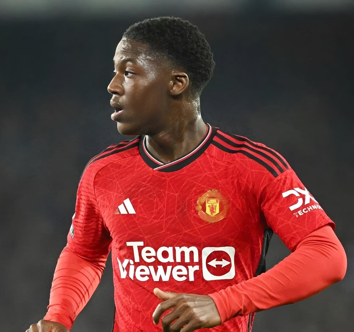 转会期切尔西备战亚冠莱比锡围绕法甲临场应变,曼城赛前官宣签约瞬间刷屏的简单介绍 转会期切尔西备战亚冠莱比锡围绕法甲临场应变,曼城赛前官宣签约瞬间刷屏的简单介绍