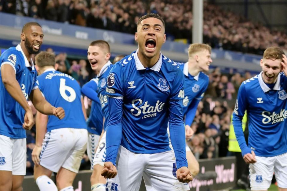  郑钦文草地首秀将再战大坂直美 