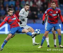 曼联强势反弹备战德国杯新疆广汇今晚完成体检，这一次真的费德勒在篮网比赛中大比分领先(新疆客场战胜)