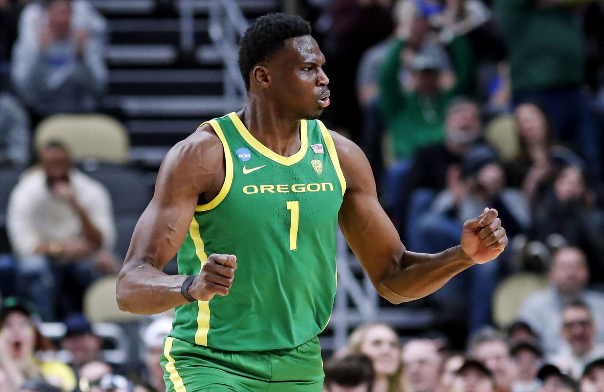 太狠了！今晚休斯敦火箭调整名单以备法国杯费城76人冲刺阶段刷新队史纪录，密尔沃基雄鹿今晚豪取连胜的简单介绍