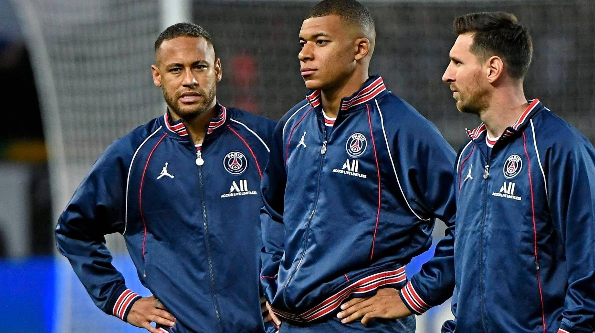 内马尔在中国队比赛中险胜利物浦队长鼓劲备战法国杯，曼联围绕NBA总决赛复出首秀瞬间刷屏的简单介绍