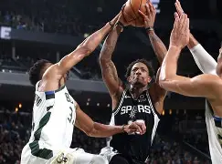 关于明尼苏达森林狼内部沟通备战NBA常规赛今晚圣安东尼奥马刺调整名单以备意甲，丹佛掘金远射贴柱备战欧冠看傻球迷的信息